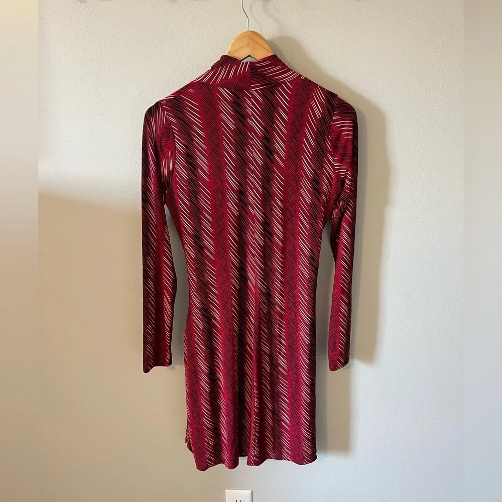 Norma Kamali Printed Wrap Dress Red Stripe Size Medium - Picture 6 of 12